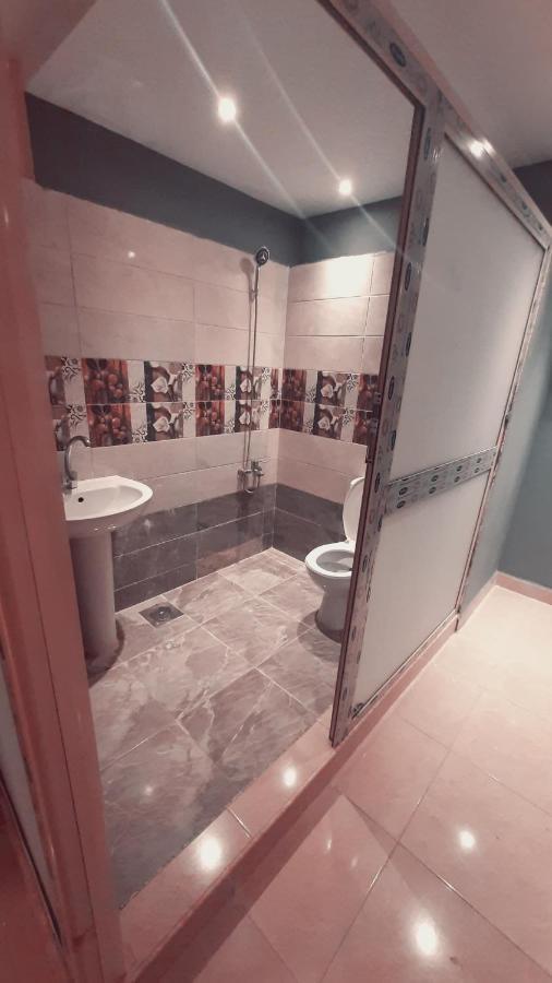 Blue Eyes Hotel Giza ภายนอก รูปภาพ