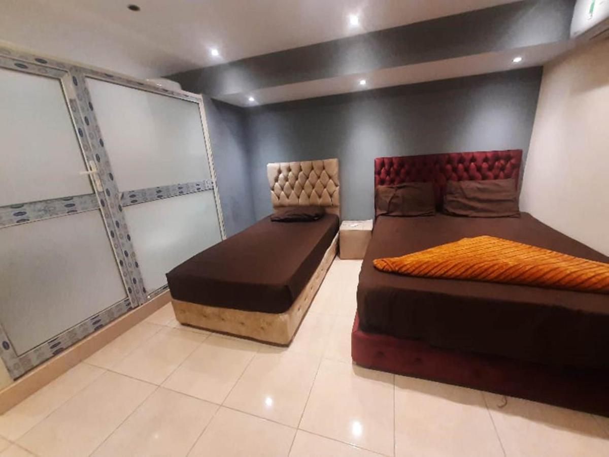 Blue Eyes Hotel Giza ภายนอก รูปภาพ