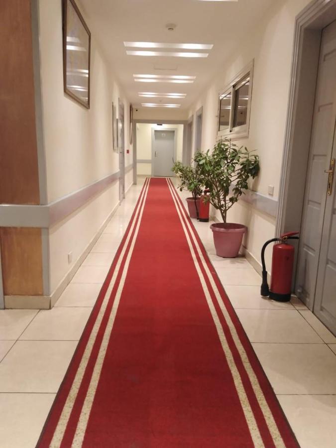 Blue Eyes Hotel Giza ภายนอก รูปภาพ